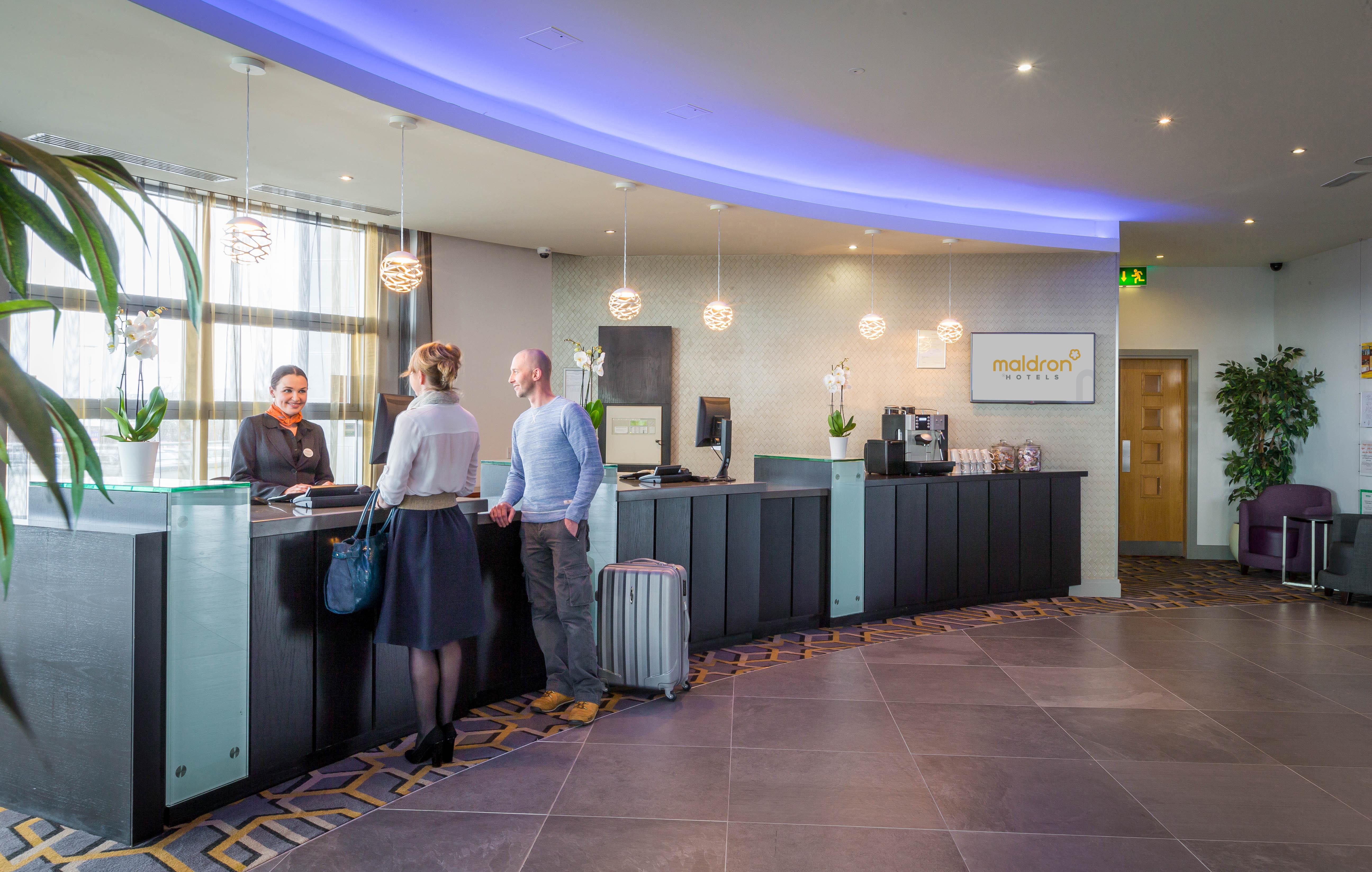 Maldron Hotel & Leisure Centre Limerick Junction エクステリア 写真