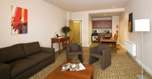 Maldron Hotel & Leisure Centre Limerick Junction 部屋 写真